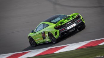 2016_mclaren_675lt_158_1920x1080.jpg