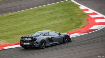 2016_mclaren_675lt_181_1920x1080.jpg