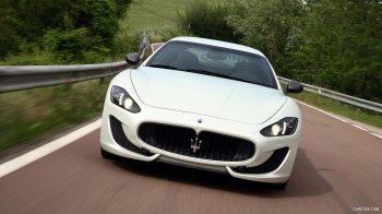 2013_maserati_granturismo_sport_30_1920x1080.jpg