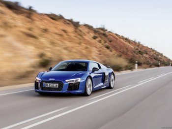 2016_audi_r8_v10_plus_62_1600x1200.jpg
