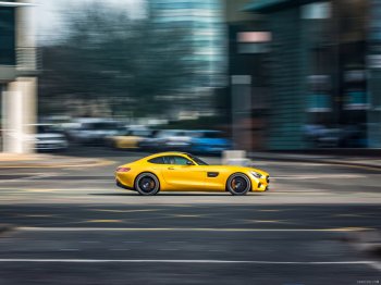 2016_mercedes-amg_gt_s_uk_36_1600x1200.jpg