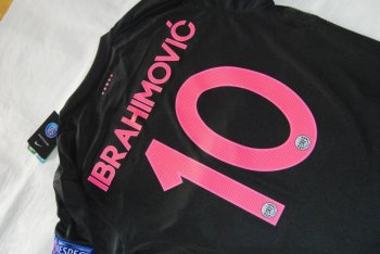 Psg-2015-16-Ibrahimovic-10-Black-UCL-Jersey_02.jpg
