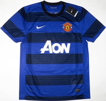 man-united-11-away-tags.jpg