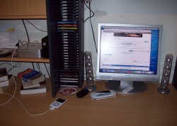 Snapshot Desktop setup closeup.jpg