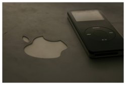 Apple and iPod.jpg