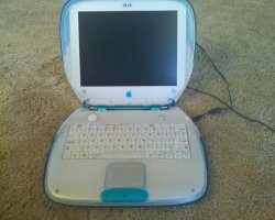 iBook Clamshell 2.jpg