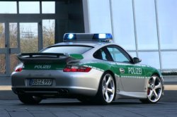 normal_police_porsche_041600.jpg