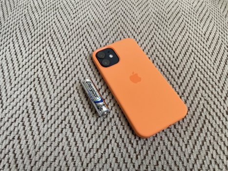 Iphone mini 2.jpg