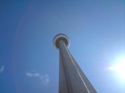 Toronto CN Tower 1 - K850i.JPG