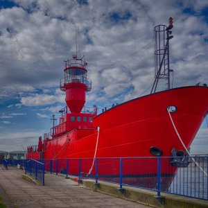 Light Vessel 21 at Gravesend.jpg