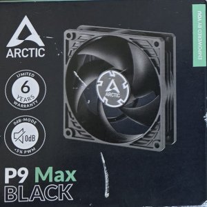 Artic P9 Max Black Fan Box.jpg
