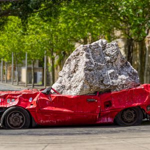 _VII0226_Car_&_Rock_Sculpture.jpg