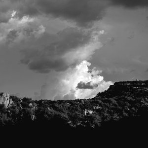 clouds 1305 rw 9.3.22 xbw3.jpg