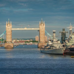 Tower_Bridge_1.jpg