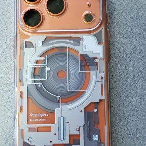 Spigen Ultra Hybrid MagFit.jpg