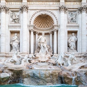 Trevi Fountain.jpg