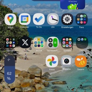 Screenshot_20251022_231858_One UI Home.jpg