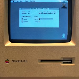 Macintosh Plus-11.jpg