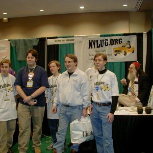 linux_nylug_booth.jpg