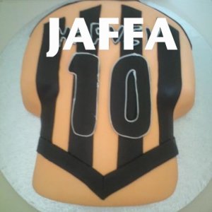 Hull City Shirt Cake.jpg