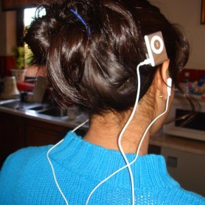 iPod_shuffle_ HairClip1.JPG