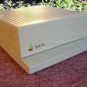 apple_2gs_1.jpg