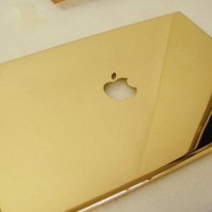 goldlaptop1.jpg