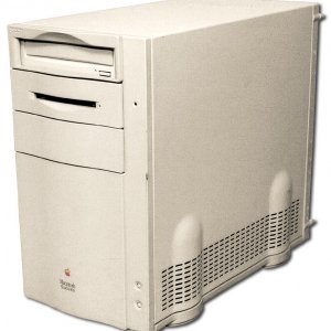 Apple_mac_quadra_800.jpg