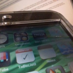 ipod crack.jpg