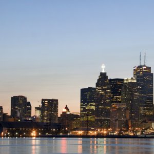 toronto pano2low.jpg