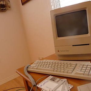 macintosh classic.jpg