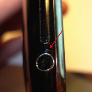 iPhone crack 3 (headphone port).jpg