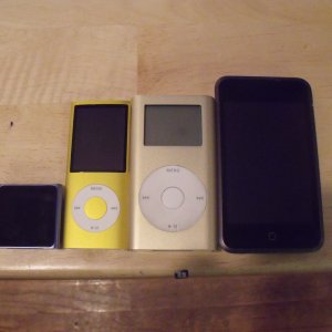 iPods_together.jpg