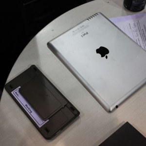 ipad2showf2.jpg