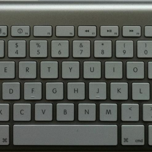 Wireless keyboard.png