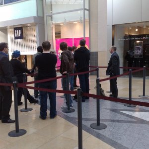 iPhone 3G launch.jpg