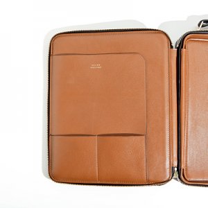 Celine-iPad-Case-Box-544x400px.jpg