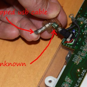 USB cable @ circuit board - 2.jpg