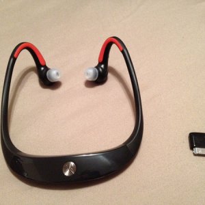 3-bt-and-headset.JPG