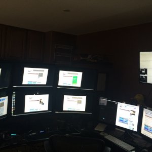 9 monitors.JPG