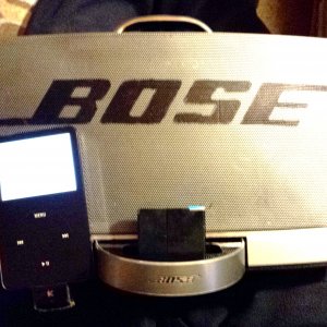 Bose and Ipod 5th - 5.jpg