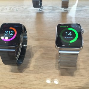 Apple-Watch-dans-vitrine-4.jpg