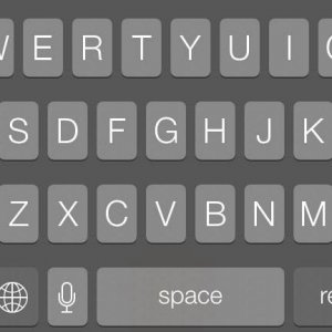 get-new-dark-keyboard-ios-7-1-plus-darker-home-screen-dock-folders.w654.jpg