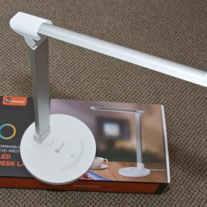 Taotronics E5 LED Lamp 1.jpg