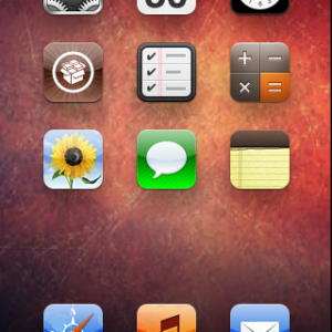 iPod Touch homescreen.png