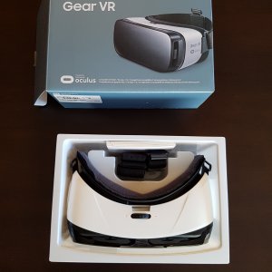 gear vr.jpg