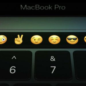 macbook-pro-touch-bar-emoji-100690149-large[1].jpg