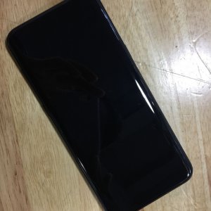 black-galaxy-s8-leaked-5.jpg