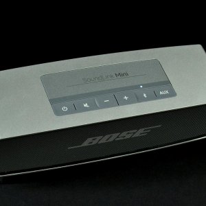 bose-soundlink-mini-top-angle-1486x991.jpg