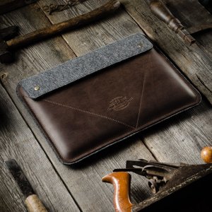 Leather-macbook-pro-case-sleeve-custom-brown-2.jpg